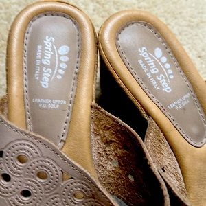 Tan Spring step low wedge sandals like brand new. Tan Leather